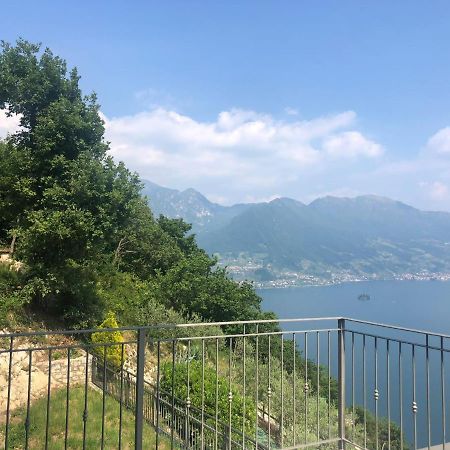 La Villetta In Residence Con Piscina E Vista Lago Parzanica Exterior photo